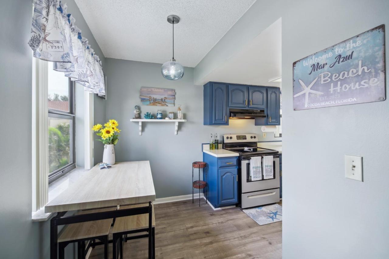 Cocoa Beach Vacation Rental - Walk To Pier! Exterior photo